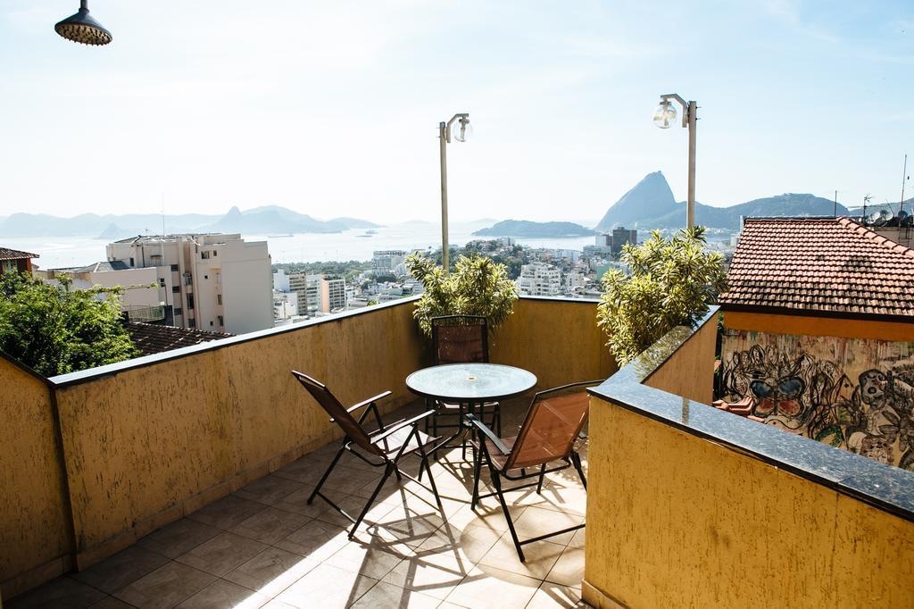 Santo Mirante Hostal *